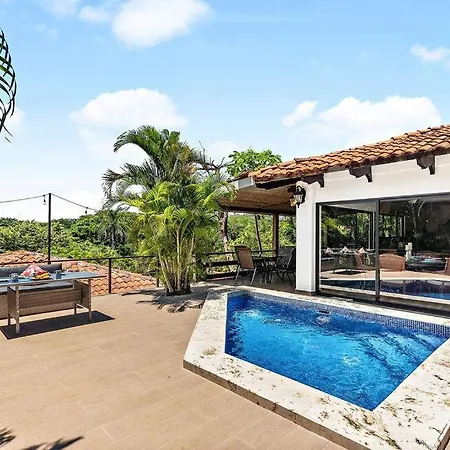 Spacious Villa Retreat In Private Resort
